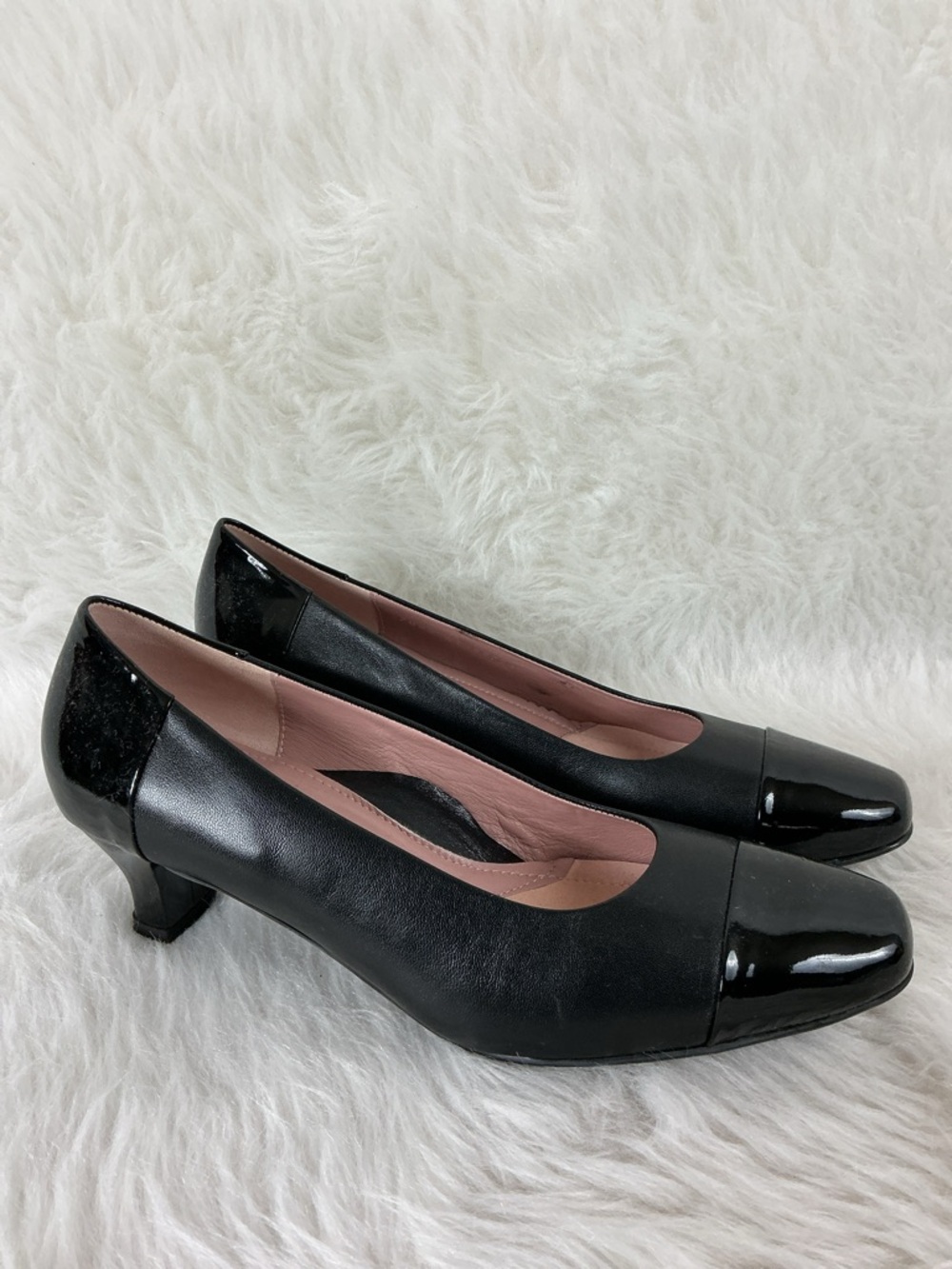 Beautifeel Rebecca Black Cap Toe Patent Leather Pumps Made in Israel EU 41 US 10